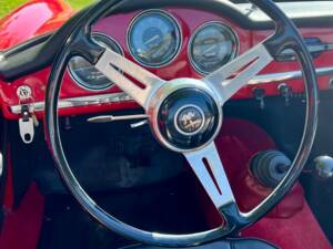 Immagine 82/85 di Alfa Romeo Giulia 1600 Spider Veloce (1964)