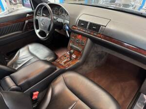 Image 11/56 of Mercedes-Benz 600 SEL (1991)