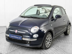 Bild 17/50 von FIAT 500 C (2011)