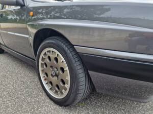 Afbeelding 15/37 van Lancia Delta HF Integrale 16V (1990)