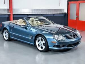 Image 6/7 of Mercedes-Benz SL 500 (2005)