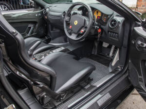 Bild 19/26 von Ferrari Scuderia Spider 16M (2009)