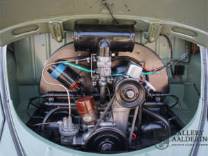 Image 33/50 of Volkswagen Beetle 1100 Standard (Brezel) (1951)