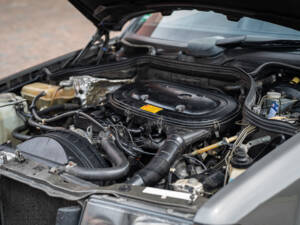 Image 8/66 of Mercedes-Benz 200 TE (1989)