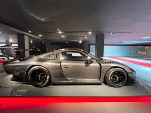 Bild 2/4 von Porsche 935 Moby Dick (2019)