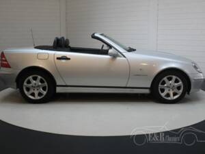 Immagine 2/5 di Mercedes-Benz SLK 230 Kompressor (1999)