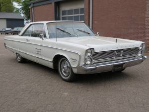 Image 3/26 of Plymouth Sport Fury (1966)