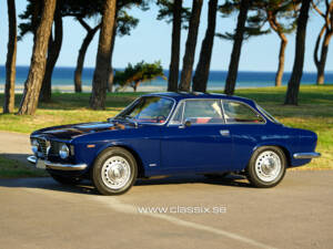 Image 2/26 of Alfa Romeo Giulia 1600 Sprint GT (1966)