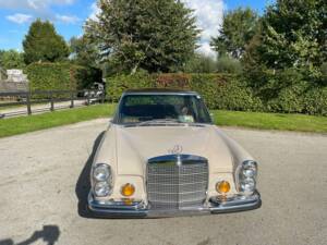 Image 5/7 of Mercedes-Benz 280 SE 4,5 (1971)