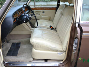 Image 10/50 of Rolls-Royce Silver Shadow I (1973)