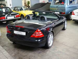 Bild 21/36 von Mercedes-Benz SLK 230 Kompressor (1999)