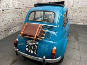 Image 15/30 of FIAT 500 D (1964)