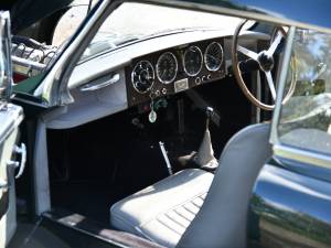 Image 13/14 of Aston Martin DB 2&#x2F;4 Mk II (1956)