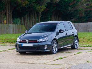 Image 17/50 of Volkswagen Golf VI GTI (2011)