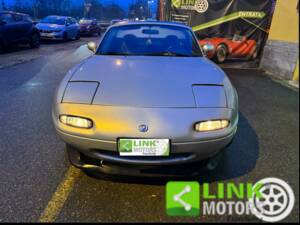 Image 2/10 of Mazda MX-5 1.6 (1992)