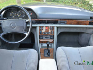 Image 12/50 of Mercedes-Benz 560 SEL (1988)