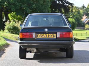 Image 4/8 of BMW 325i (1987)