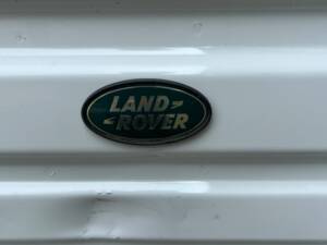 Bild 9/16 von Land Rover Defender 130 Td5 Crew Cab (2005)