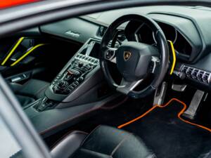 Immagine 4/47 di Lamborghini Aventador LP 700-4 (2013)