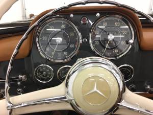 Imagen 22/40 de Mercedes-Benz 190 SL (1961)