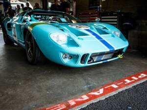 Image 8/12 of Ford GT40 (1965)