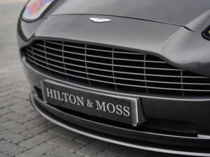 Image 30/50 of Aston Martin V12 Vanquish S (2007)