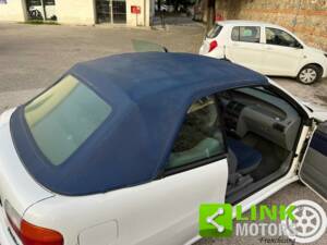 Image 9/10 of FIAT Punto Cabrio S (1995)