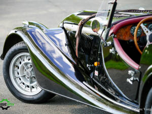 Image 50/54 of Morgan Plus 8 (1992)
