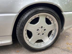 Image 20/21 of Mercedes-Benz SL 55 AMG (1999)