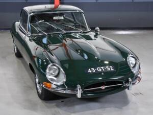 Afbeelding 5/7 van Jaguar E-Type 4.2 (1966)