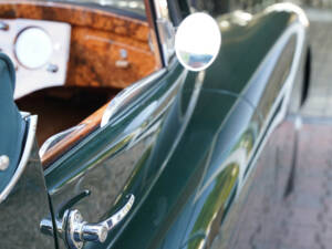 Bild 40/50 von Jaguar XK 120 SE DHC (1953)