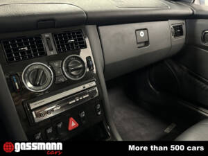 Bild 12/15 von Mercedes-Benz SLK 32 AMG (2001)