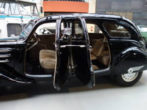 Afbeelding 15/33 van Peugeot 402 B (1936)