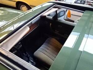 Bild 9/17 von Mercedes-Benz 250 C (2.8) (1974)