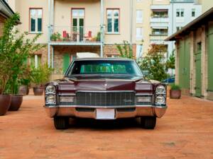 Bild 12/200 von Cadillac Coupe DeVille (1968)