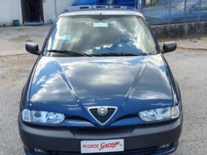 Immagine 2/25 di Alfa Romeo 146 - 1.4 T Spark (1997)