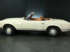 Imagen 3/30 de Mercedes-Benz 280 SL (1971)