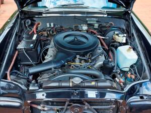 Image 126/188 of Mercedes-Benz 280 SE 3,5 (1971)