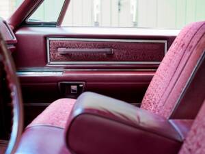 Bild 148/200 von Cadillac Coupe DeVille (1968)