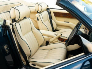 Image 49/50 of Aston Martin Virage Volante (1993)