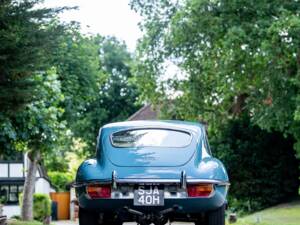 Bild 11/50 von Jaguar E-Type (2+2) (1969)