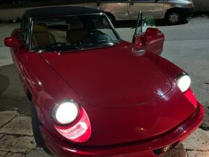 Bild 9/40 von Alfa Romeo 2.0 Spider (1990)