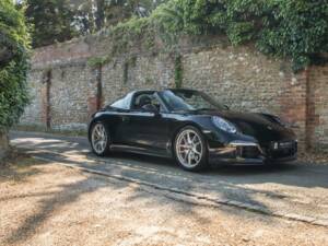 Bild 10/23 von Porsche 911 Targa 4 GTS (2015)