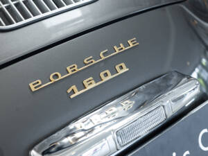 Image 27/34 of Porsche 356 A 1600 (1957)