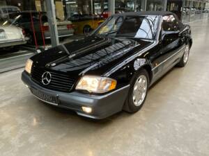 Image 51/53 de Mercedes-Benz 500 SL (1992)