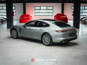 Image 8/49 of Porsche Panamera 4 E-Hybrid (2023)