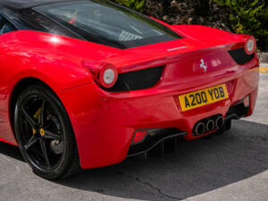 Image 11/50 of Ferrari 458 Italia (2012)