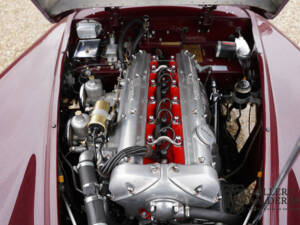 Image 15/50 of Jaguar XK 140 SE-C OTS (1956)