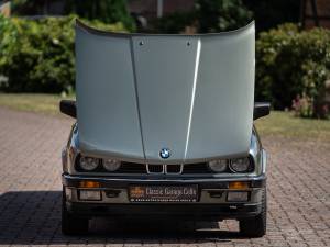 Image 7/50 of BMW 325e (1985)