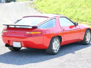 Afbeelding 5/35 van Porsche 928 S4 (1989)
